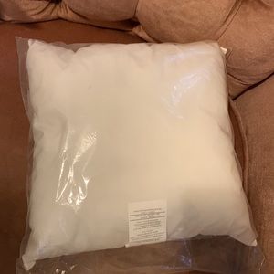 Throw/ accent pillow insert 🔸